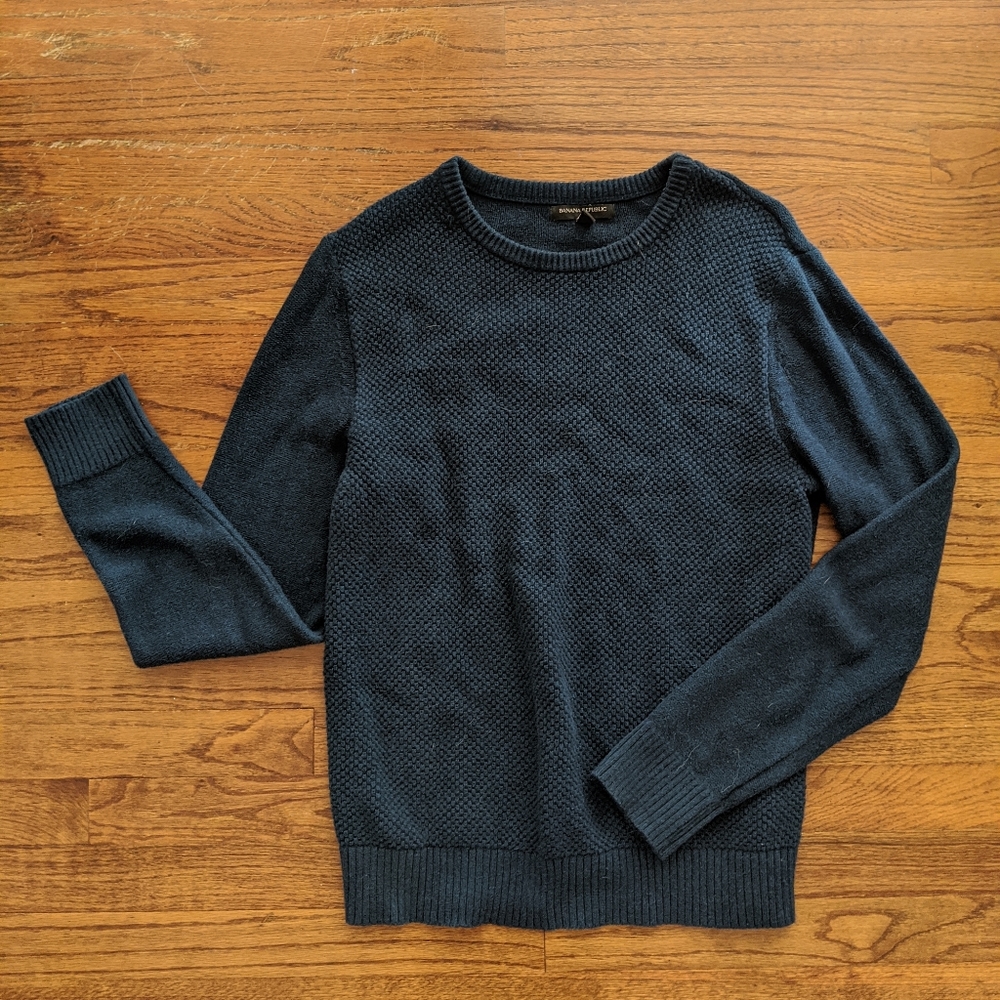 Banana Republic Blue Textured Crew Neck Sweater